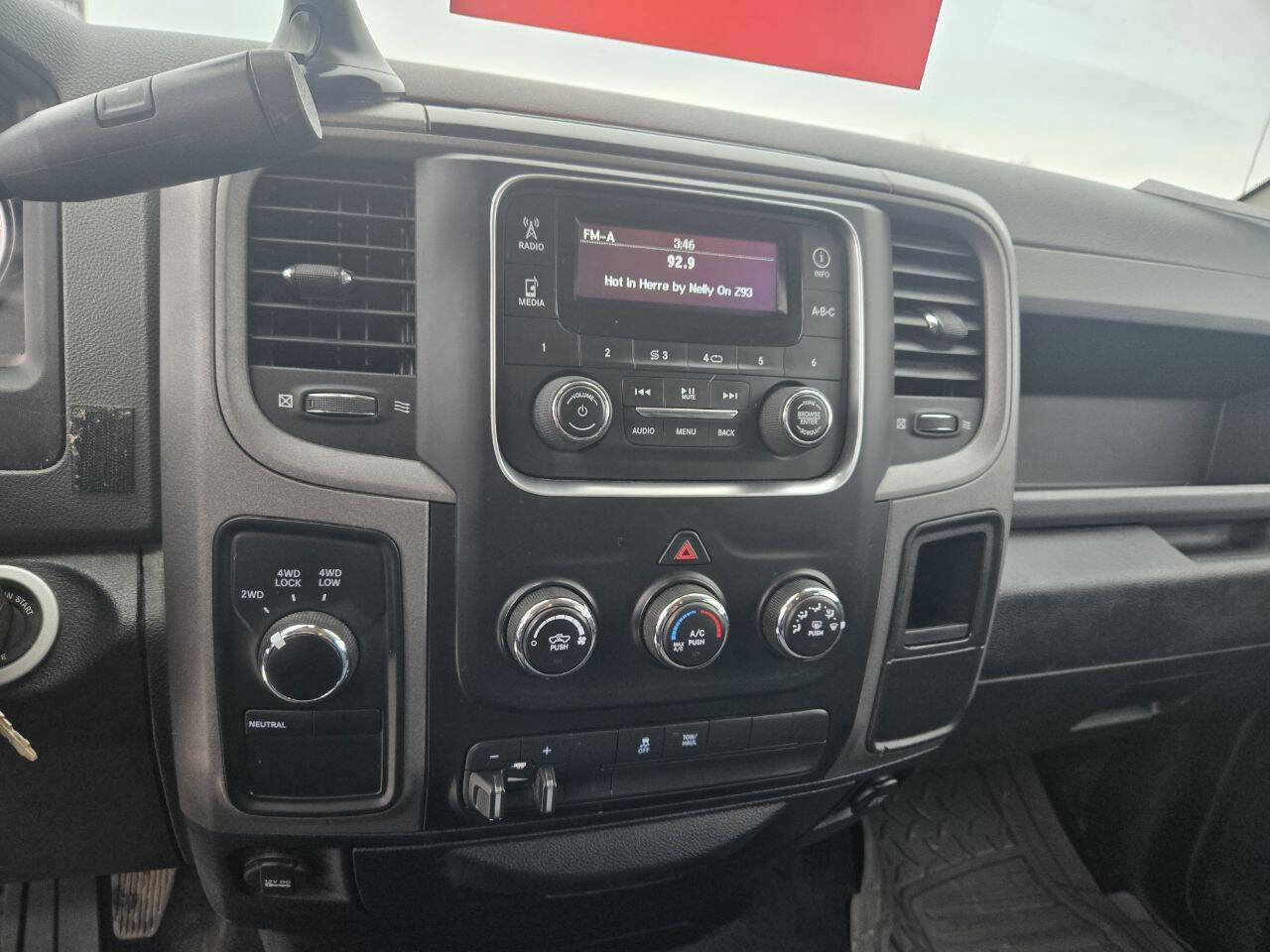 Used 2015 RAM 1500 ST w/ SXT Appearance Group image 18