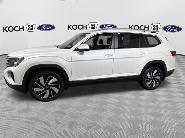 Used 2025 Volkswagen Atlas SEL image 4