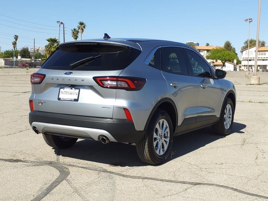 Used 2023 Ford Escape Active image 5