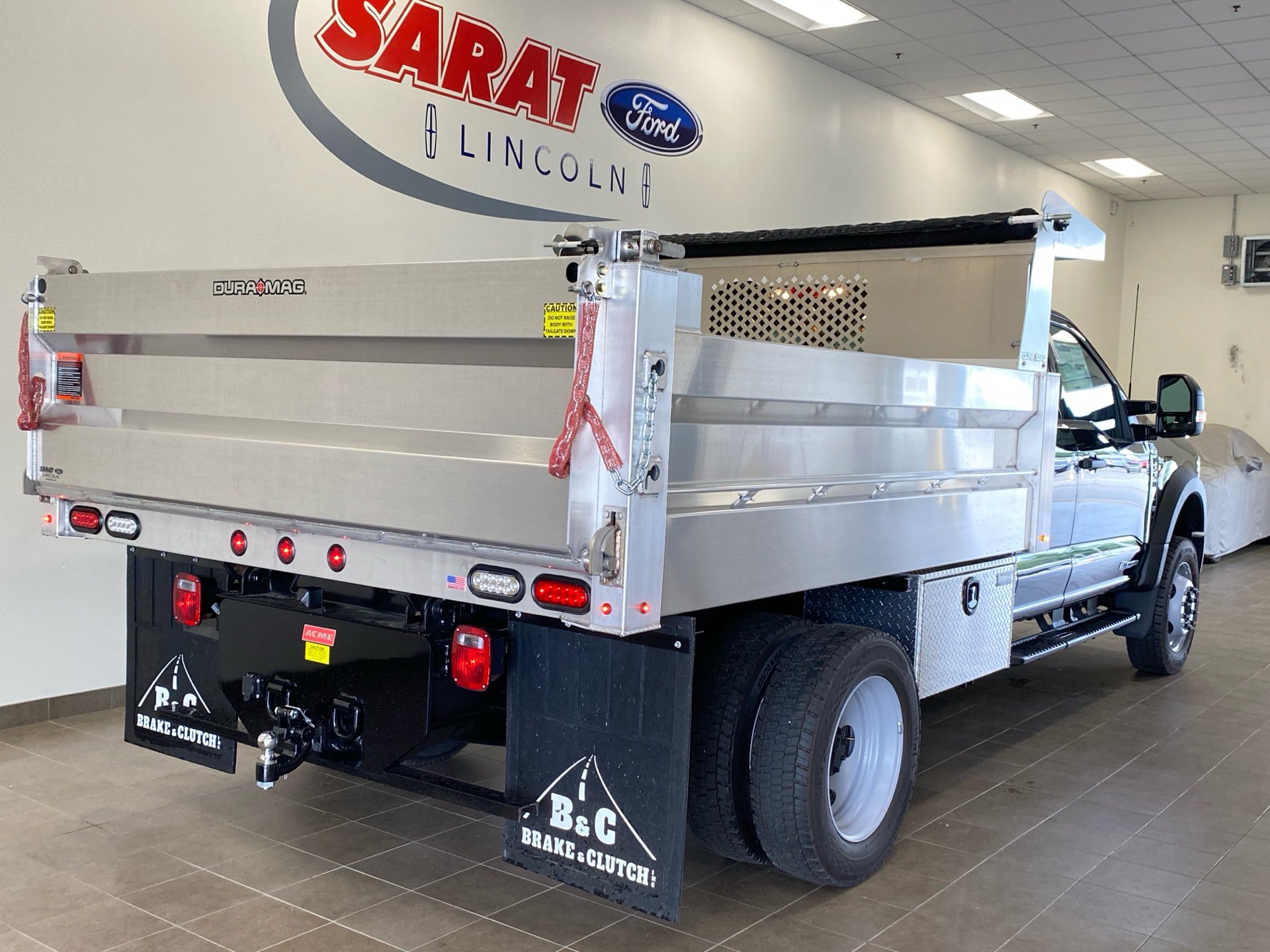 New 2026 Ford F550 4x4 Supercab Super Duty w/ XLT Value Package image 7