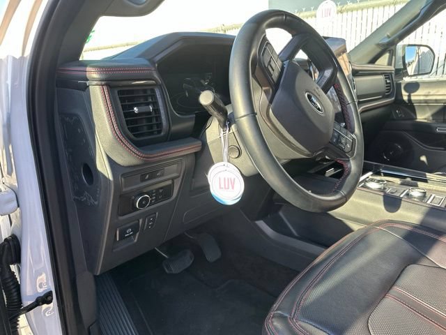 Used 2023 Ford Expedition Limited AWD/4WD image 14