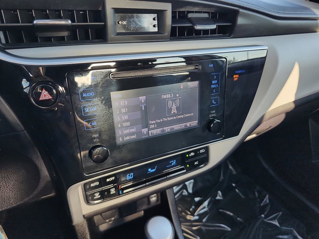 Used 2019 Toyota Corolla LE image 28