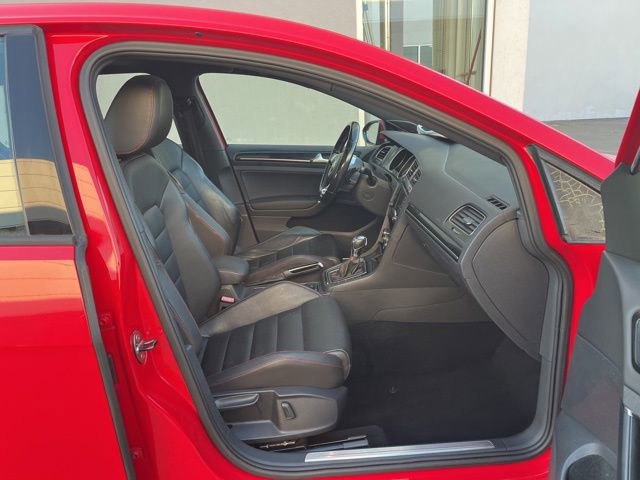 Used 2015 Volkswagen GTI SE image 33