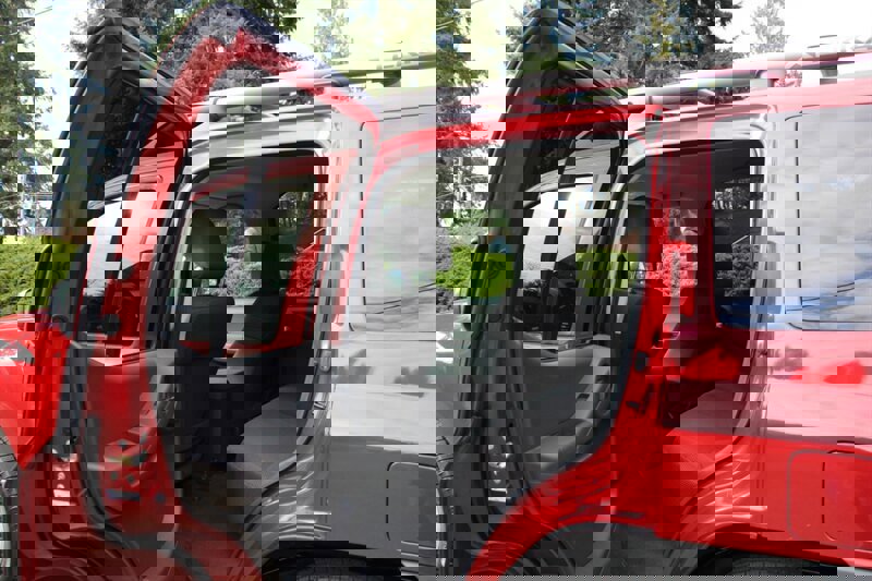 Used 2008 Nissan Xterra X w/ Supplemental Air Bag Pkg image 14