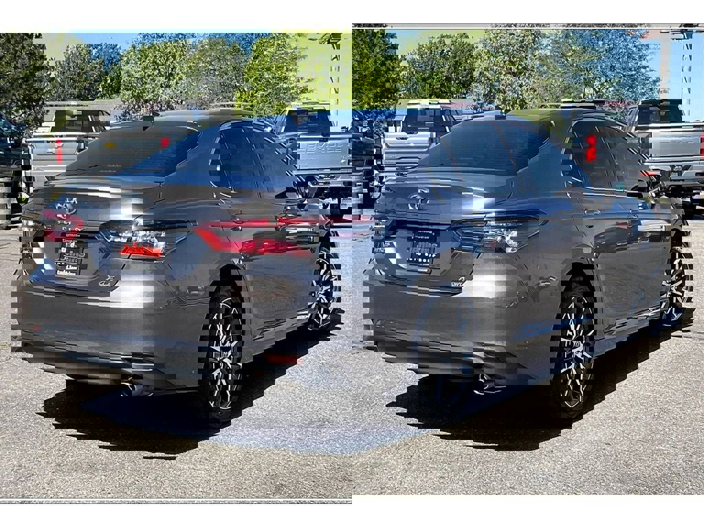 Used 2023 Toyota Camry XLE image 14