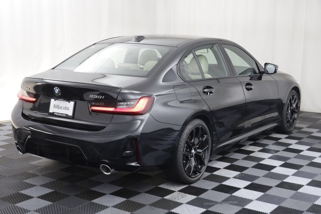 Used 2026 BMW 330i xDrive Sedan AWD/4WD image 18