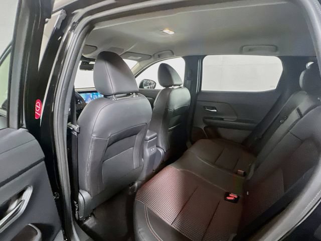 Used 2026 Nissan Kicks SR w/ Cold Weather Package FWD image 15