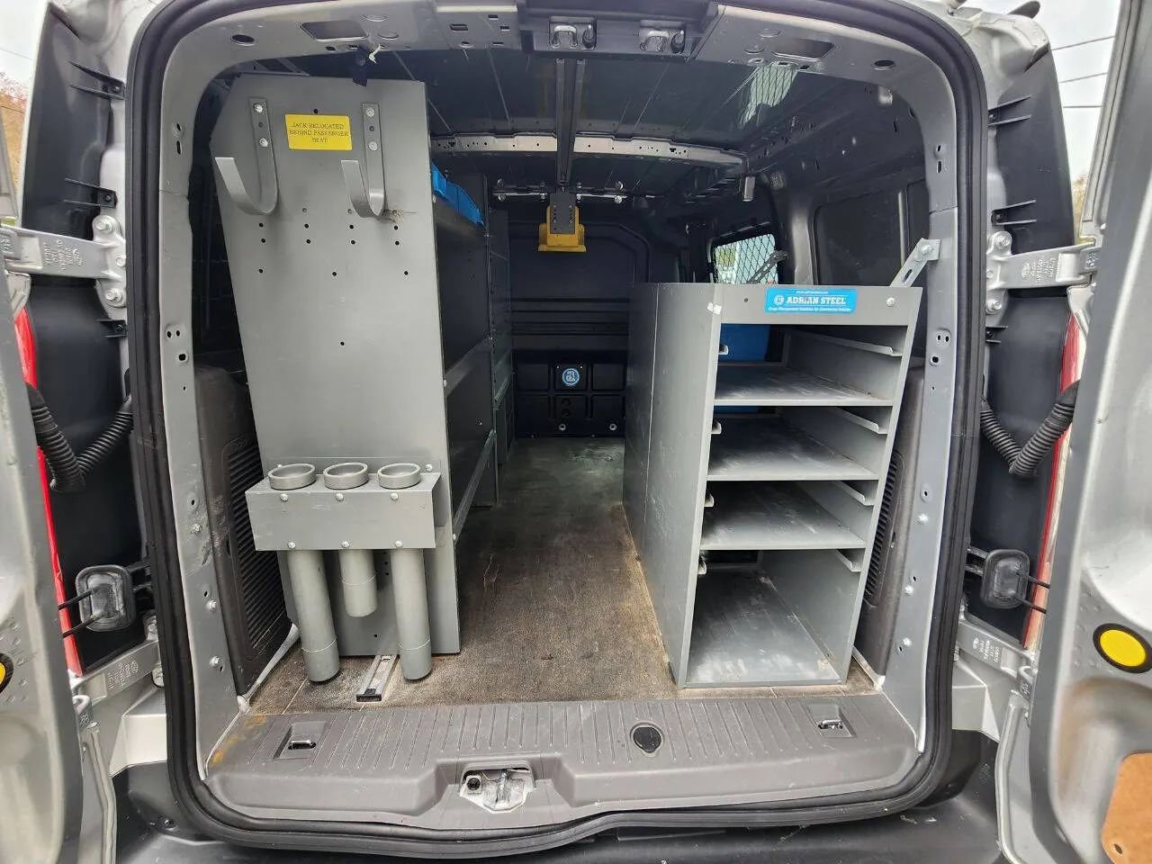 Used 2019 Ford Transit Connect XLT FWD image 9