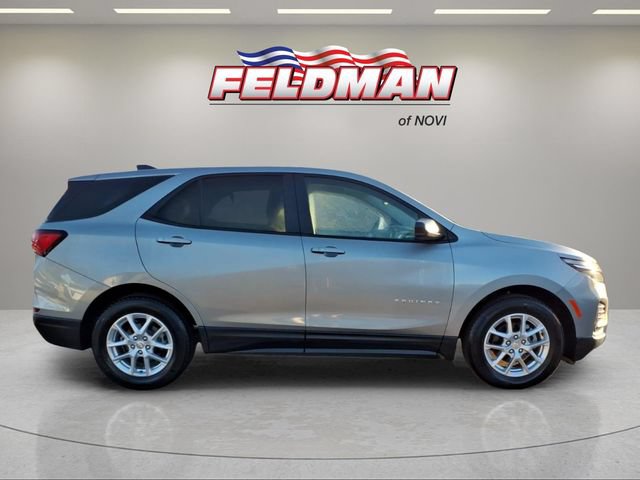 Used 2024 Chevrolet Equinox LS w/ LS Convenience Package FWD image 7