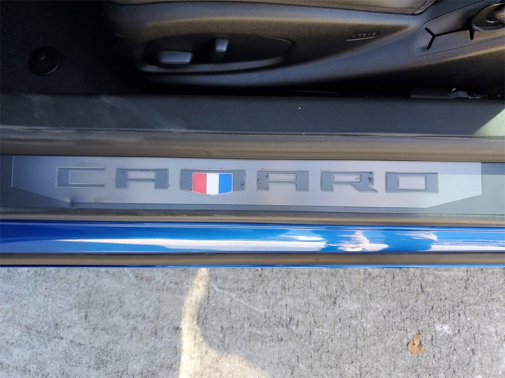 Used 2017 Chevrolet Camaro SS image 16