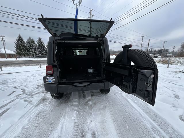 Used 2018 Jeep Wrangler Unlimited Sahara image 25