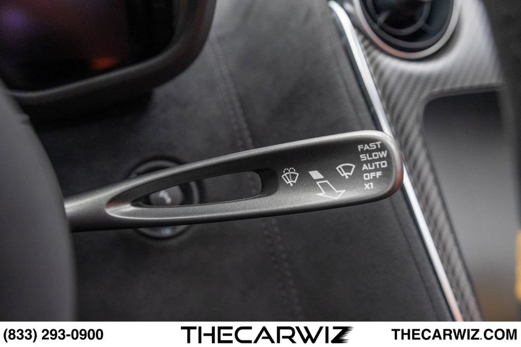 Used 2020 McLaren 600LT Spider RWD image 52