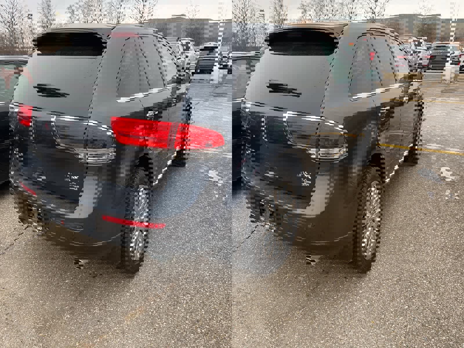 Used 2013 Lincoln MKX AWD image 15