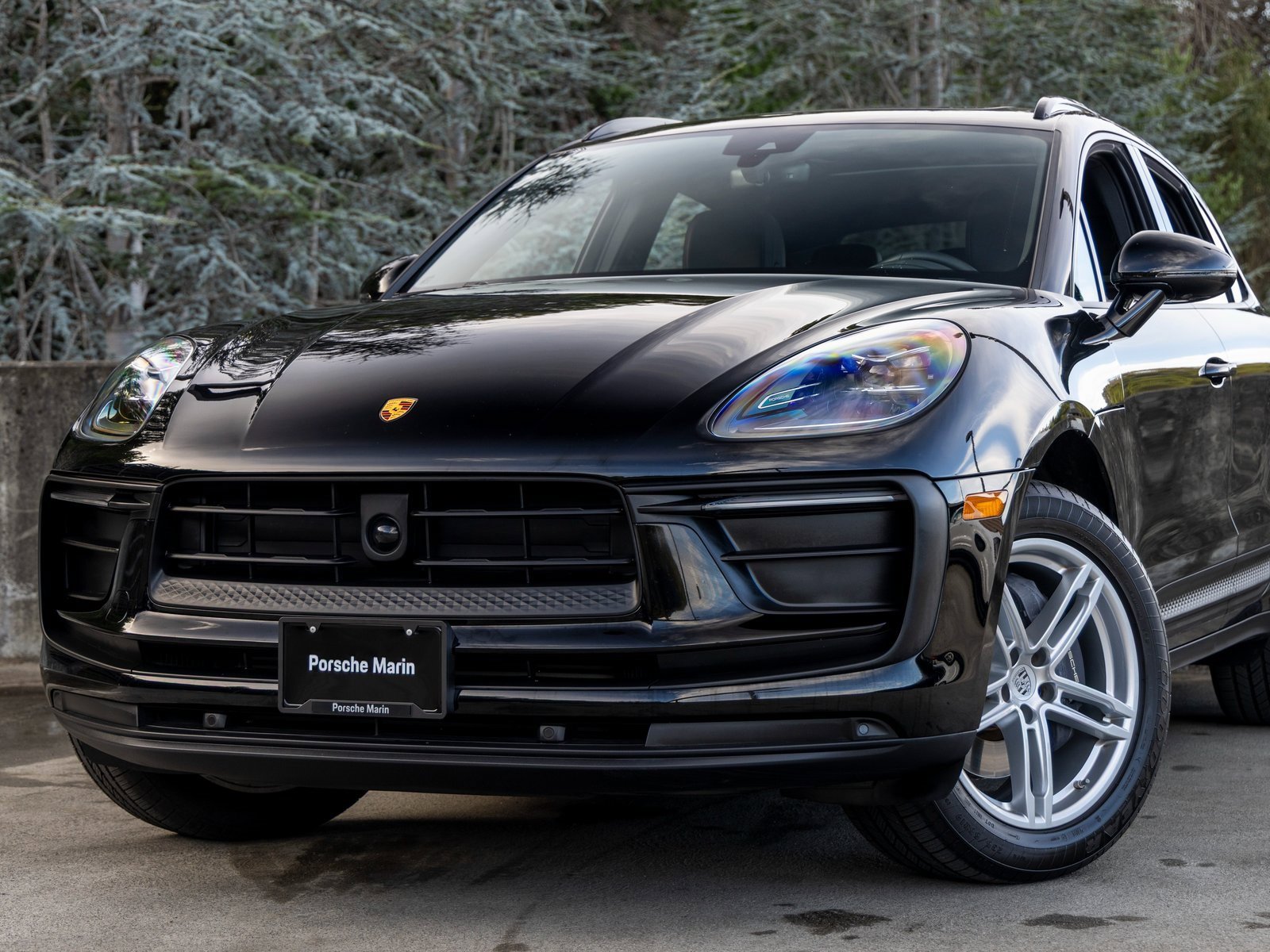 Certified 2025 Porsche Macan image 7