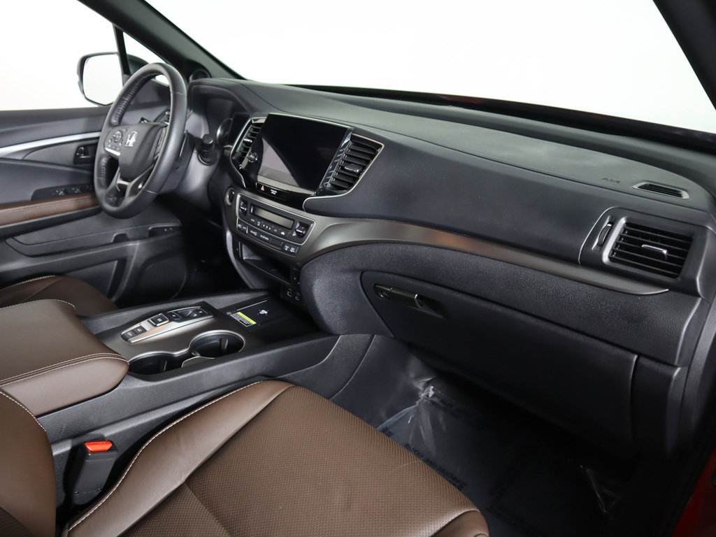 Certified 2024 Honda Passport EX-L image 30