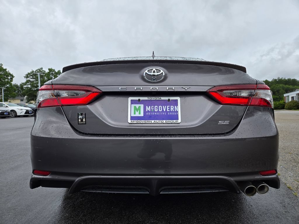 Used 2023 Toyota Camry SE FWD image 4