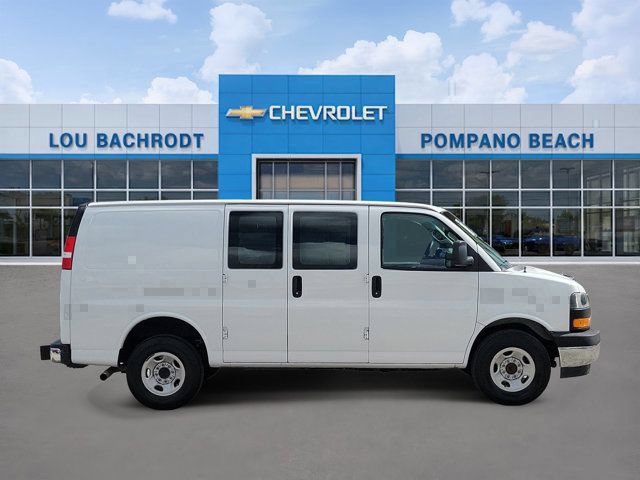 Used 2020 GMC Savana 2500 w/ Driver Convenience Package RWD image 2