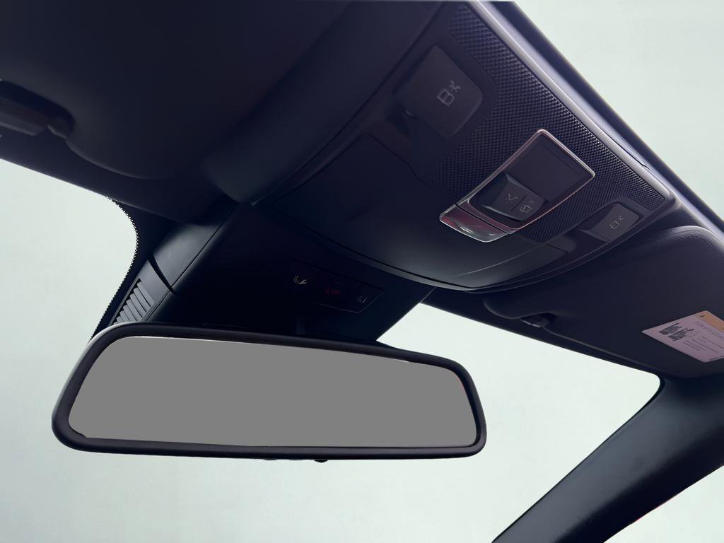 Used 2014 Mercedes-Benz SL 550 w/ Driver Assistance Package image 38