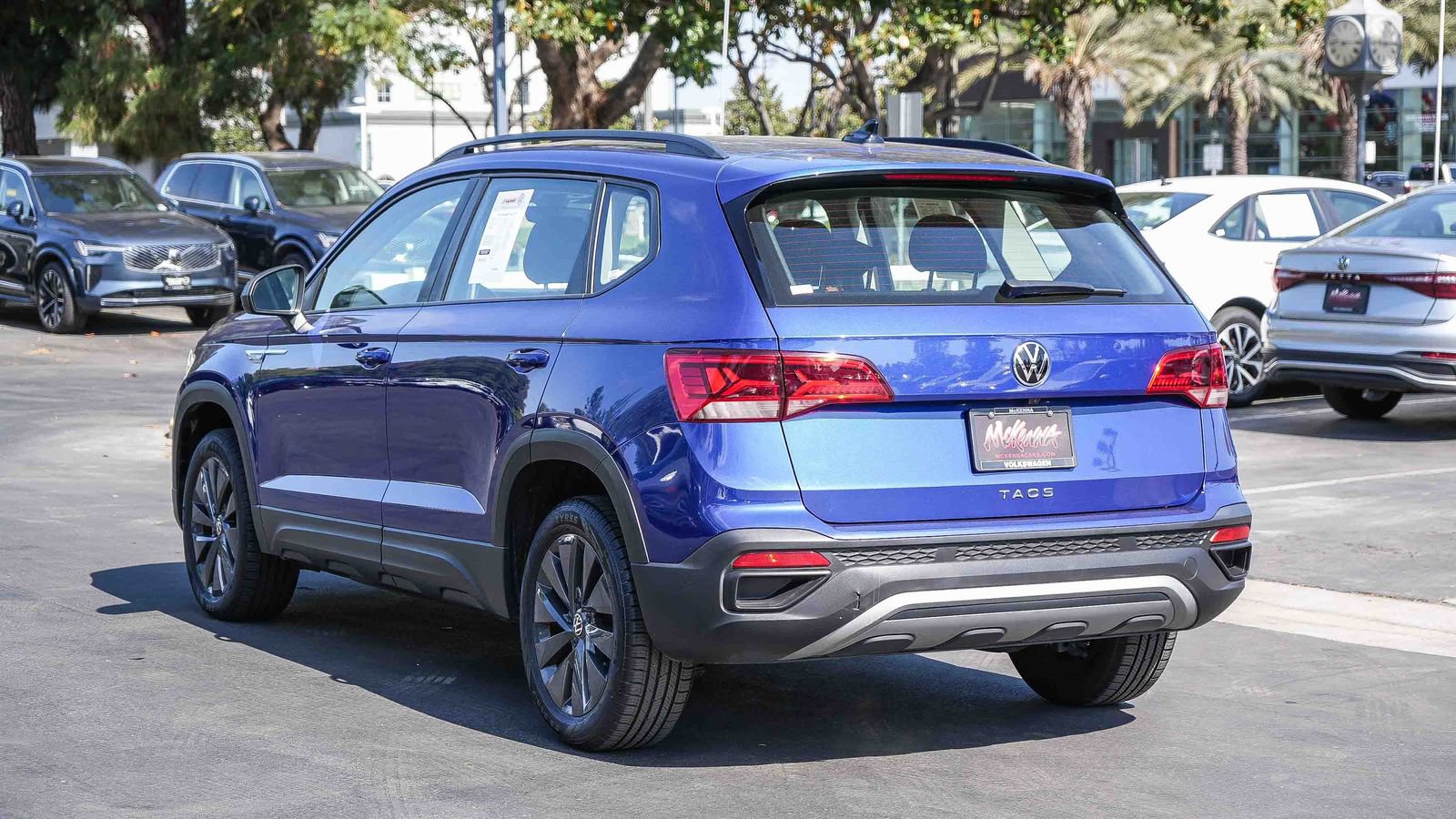 Used 2024 Volkswagen Taos S FWD image 8