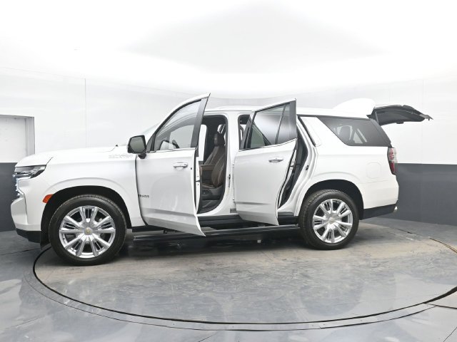 Used 2023 Chevrolet Tahoe High Country AWD/4WD image 58