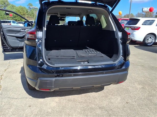 Used 2024 Nissan Rogue SV image 17