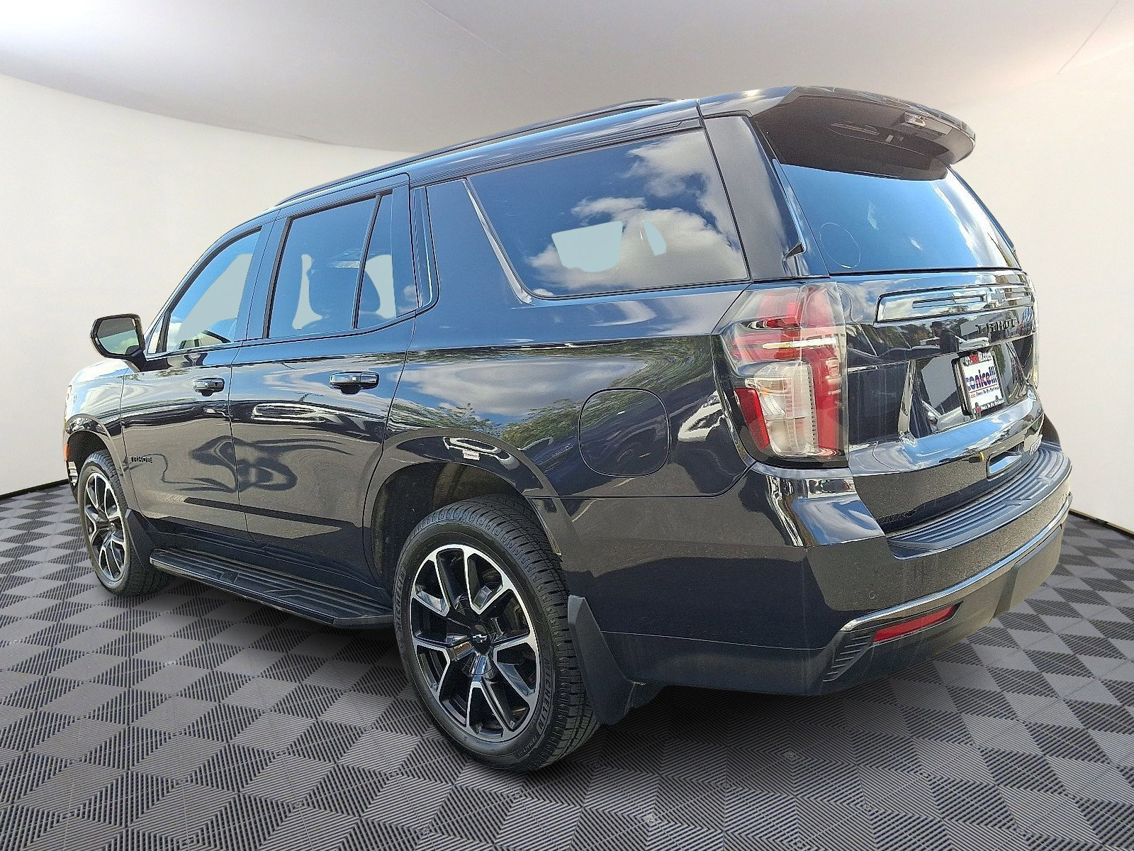 Used 2022 Chevrolet Tahoe RST w/ Max Trailering Package image 4