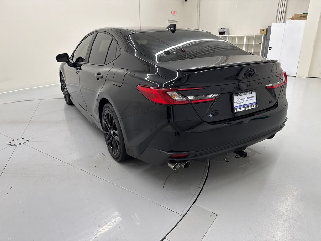 Used 2025 Toyota Camry SE w/ Convenience Package AWD/4WD image 3