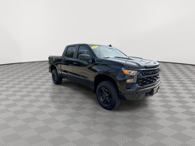 Used 2022 Chevrolet Silverado 1500 Custom Trail Boss w/ Midnight Edition image 2