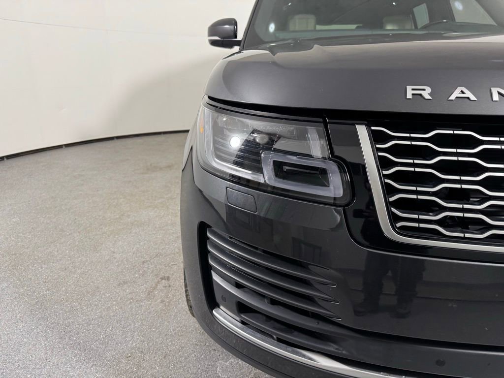 Used 2021 Land Rover Range Rover Westminster Edition image 4