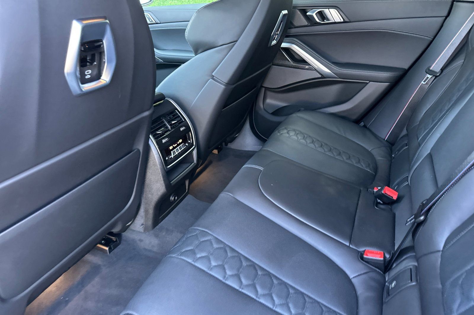 New 2026 BMW X6 M Competition w/ Executive Package image 9