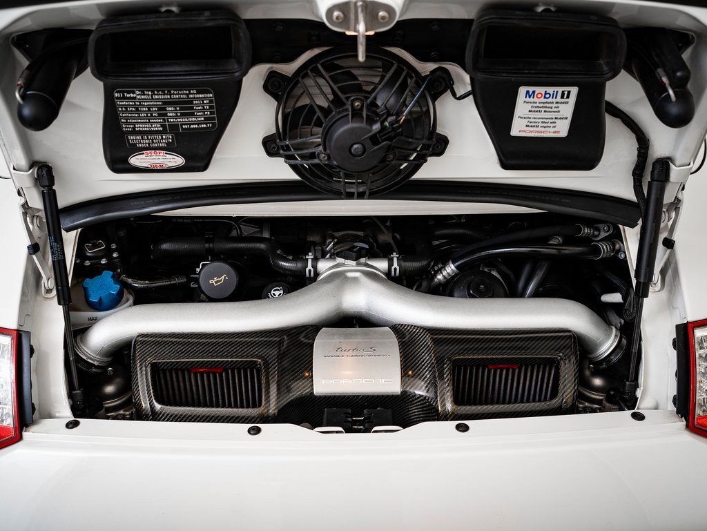 Used 2011 Porsche 911 Turbo S image 51