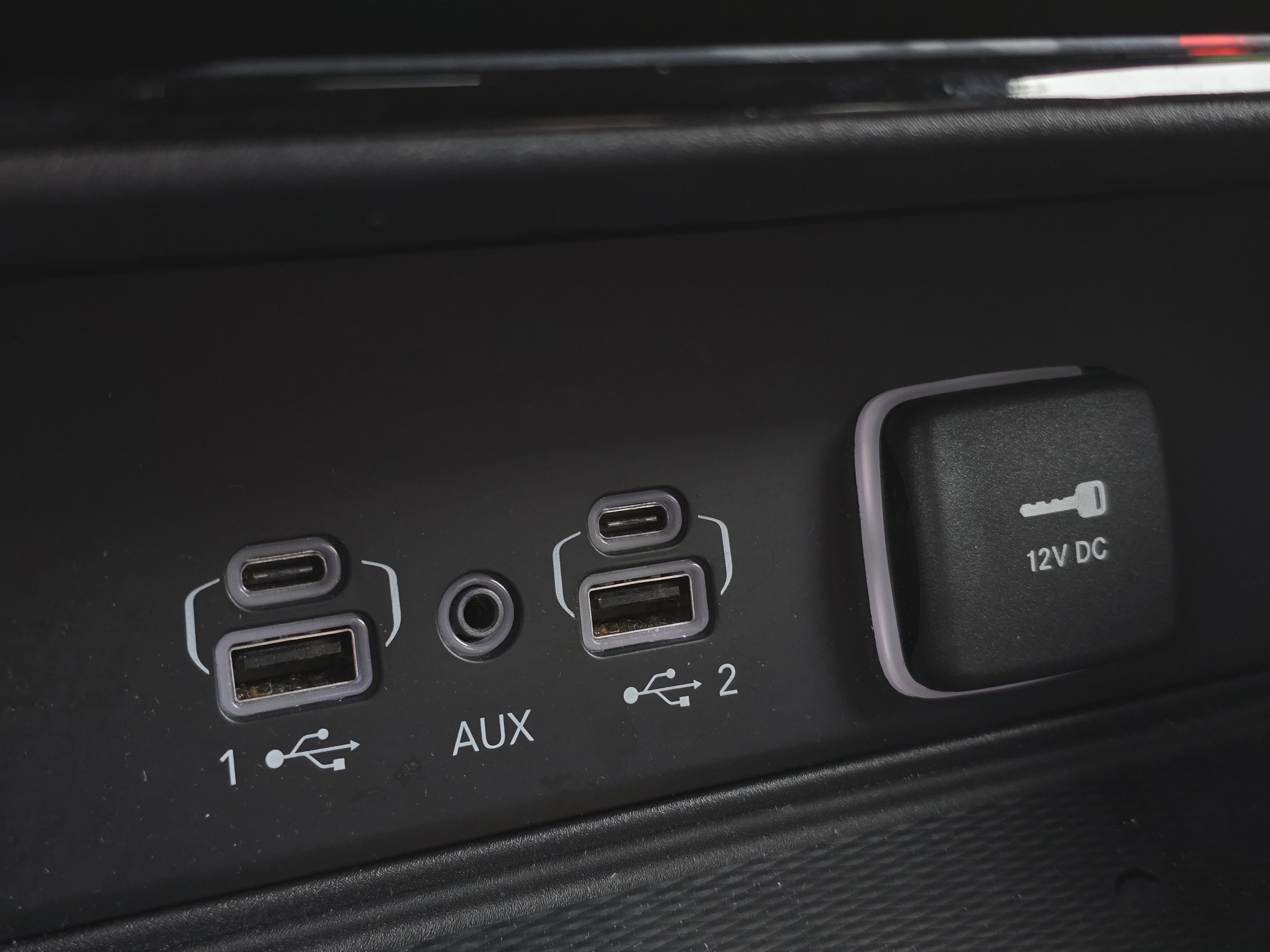 Used 2025 Jeep Grand Cherokee Altitude image 33