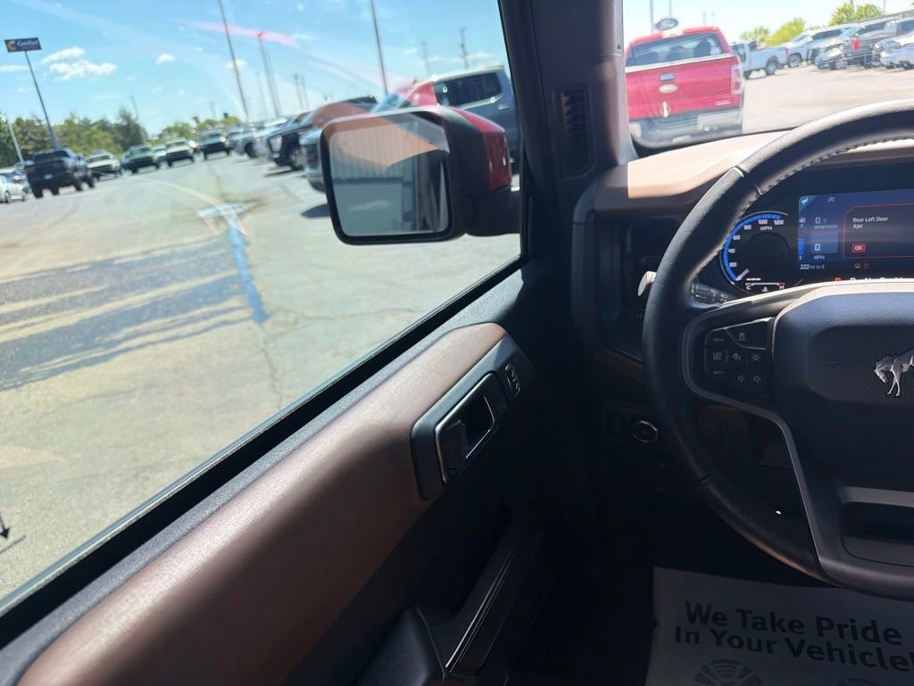 Used 2024 Ford Bronco Outer Banks AWD/4WD image 15