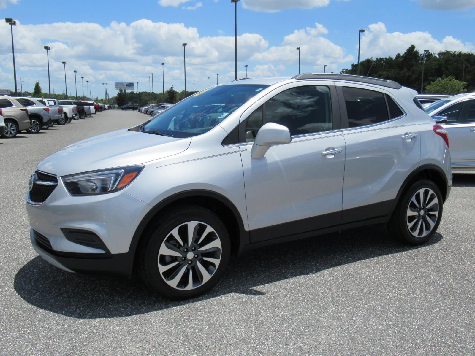 Used 2021 Buick Encore Preferred w/ Safety Package AWD/4WD image 4
