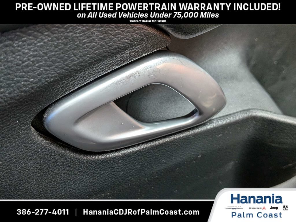 Used 2017 Dodge Challenger R/T RWD image 23