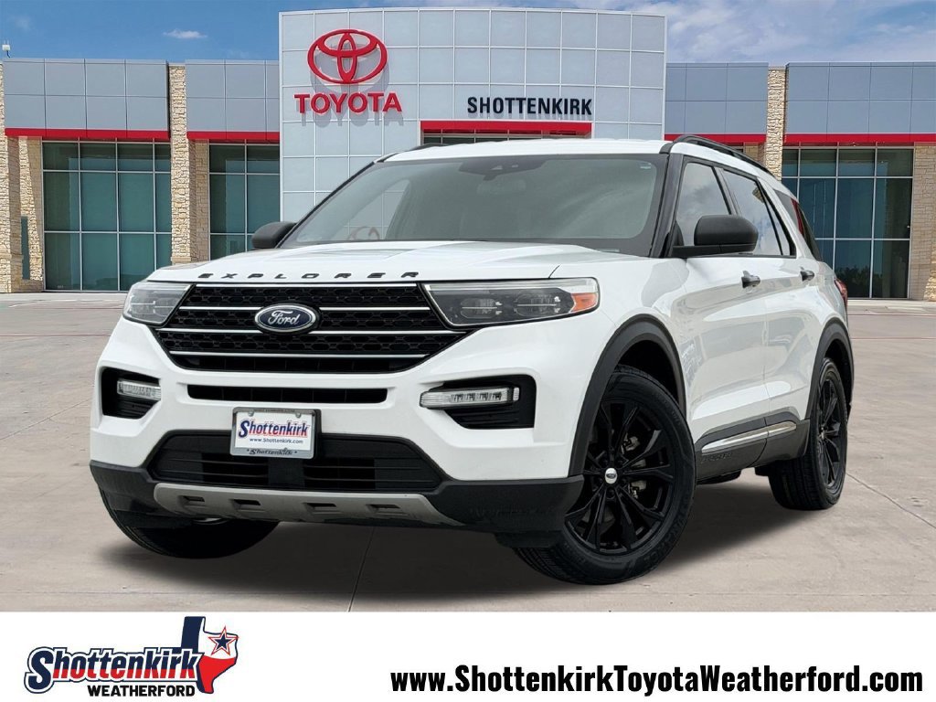Used 2020 Ford Explorer XLT w/ Equipment Group 202A RWD image 1