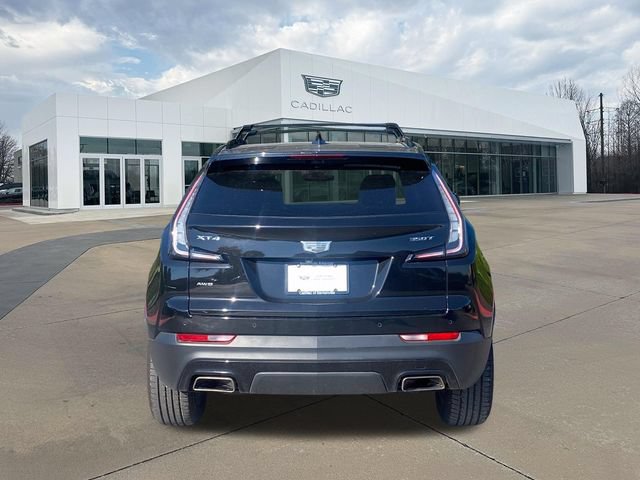 Used 2022 Cadillac XT4 Sport w/ Enhanced Visibility Package AWD/4WD image 4