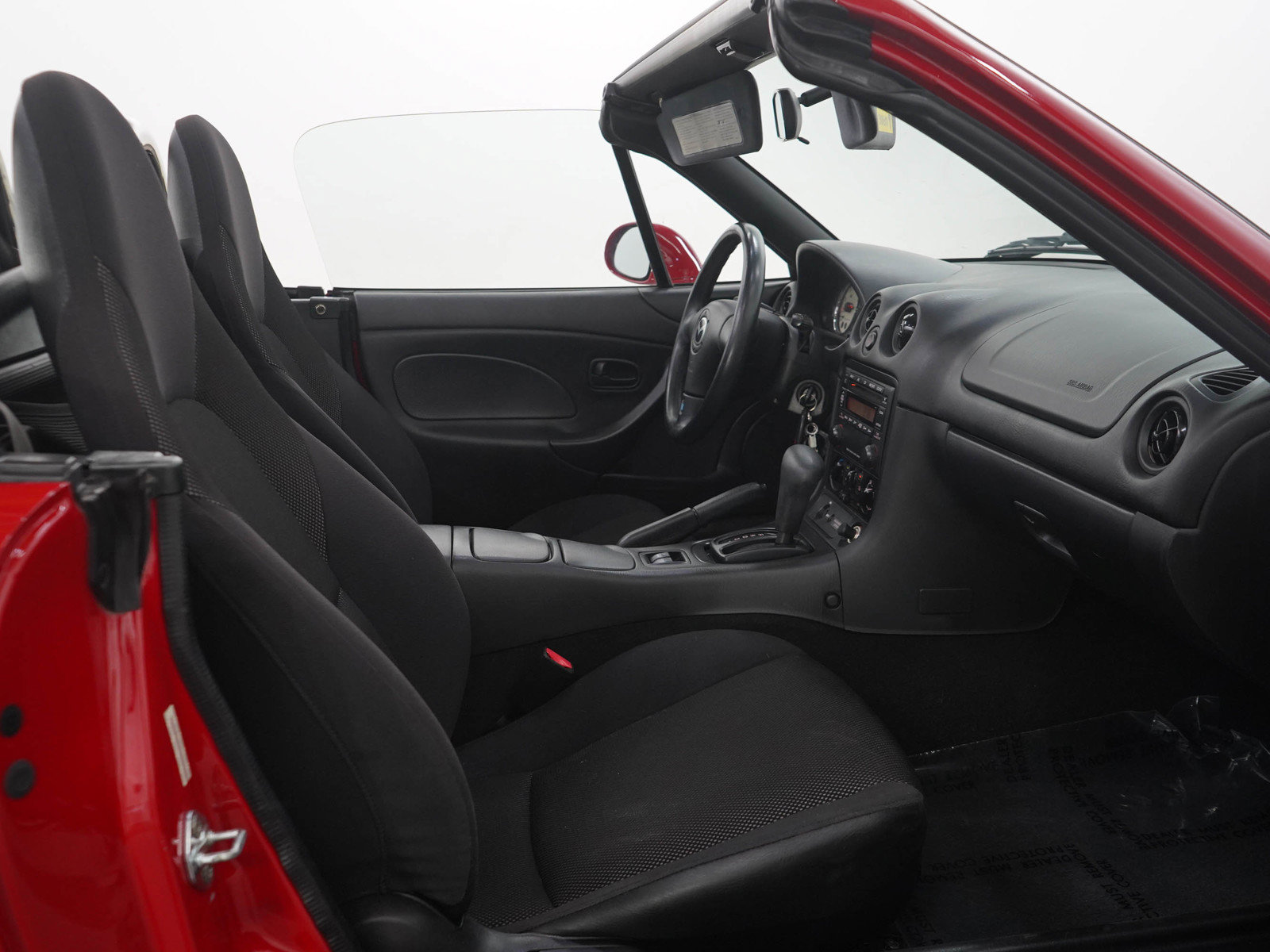 Used 2002 MAZDA MX-5 Miata SE RWD image 11