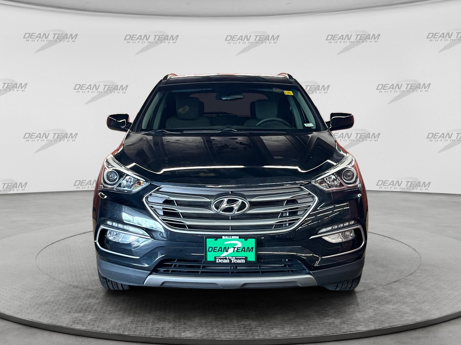 Used 2017 Hyundai Santa Fe Sport AWD/4WD image 2