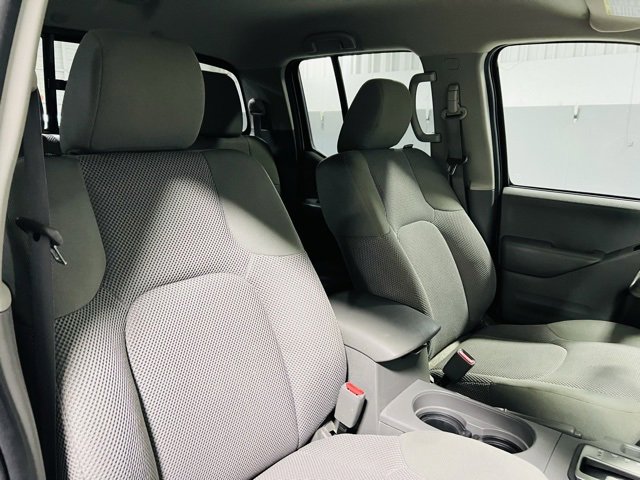 Used 2019 Nissan Frontier SV image 32