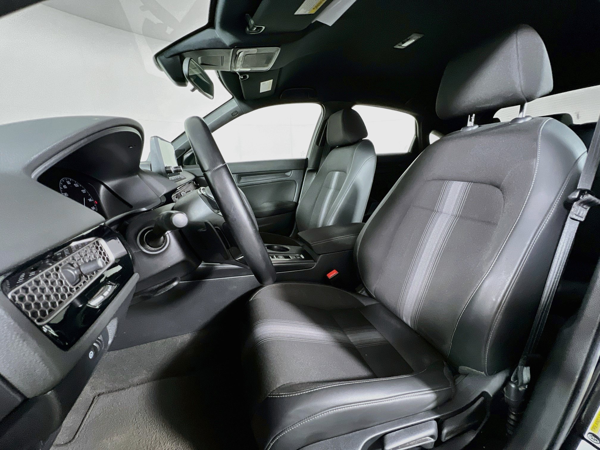 Used 2023 Honda Civic Sport image 10