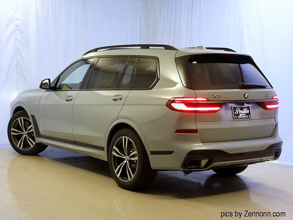 New 2027 BMW X7 xDrive40i w/ M Sport Package AWD/4WD image 9