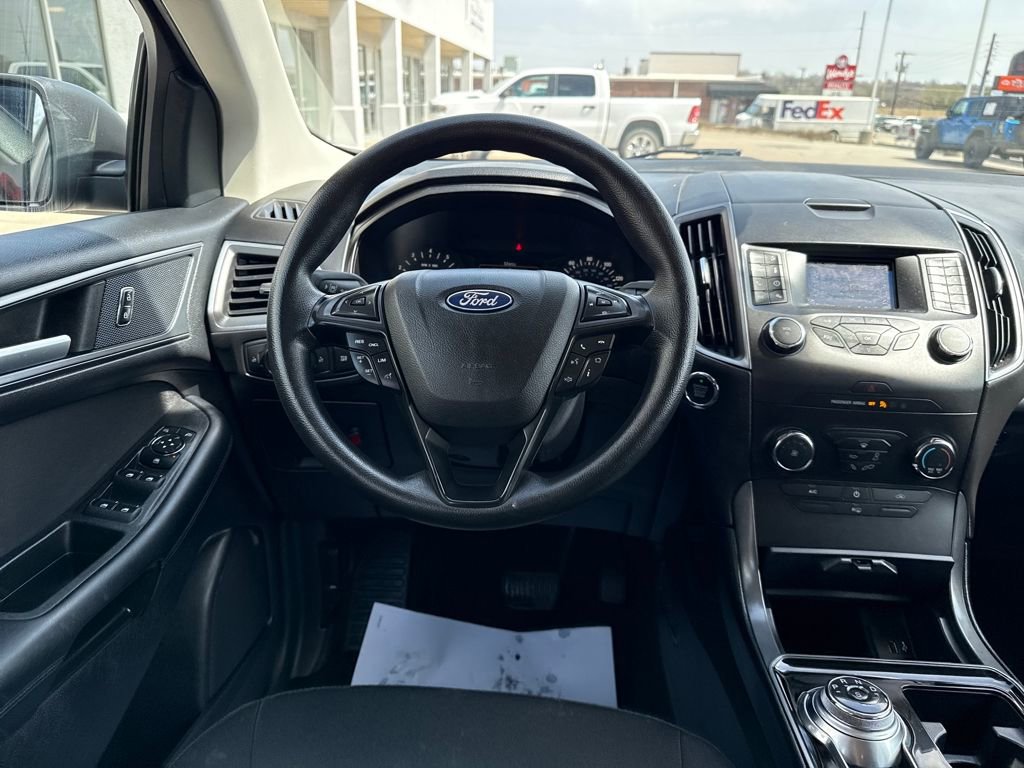Used 2019 Ford Edge SE image 24