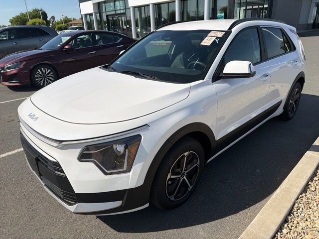 Used 2024 Kia Niro EX FWD image 1