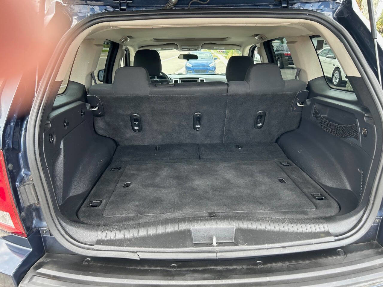 Used 2009 Jeep Grand Cherokee Laredo w/ Sun/Sound Group RWD image 9
