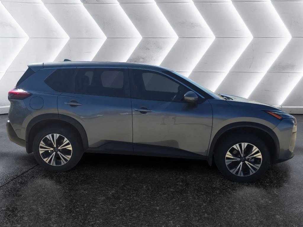 Used 2023 Nissan Rogue SV image 4