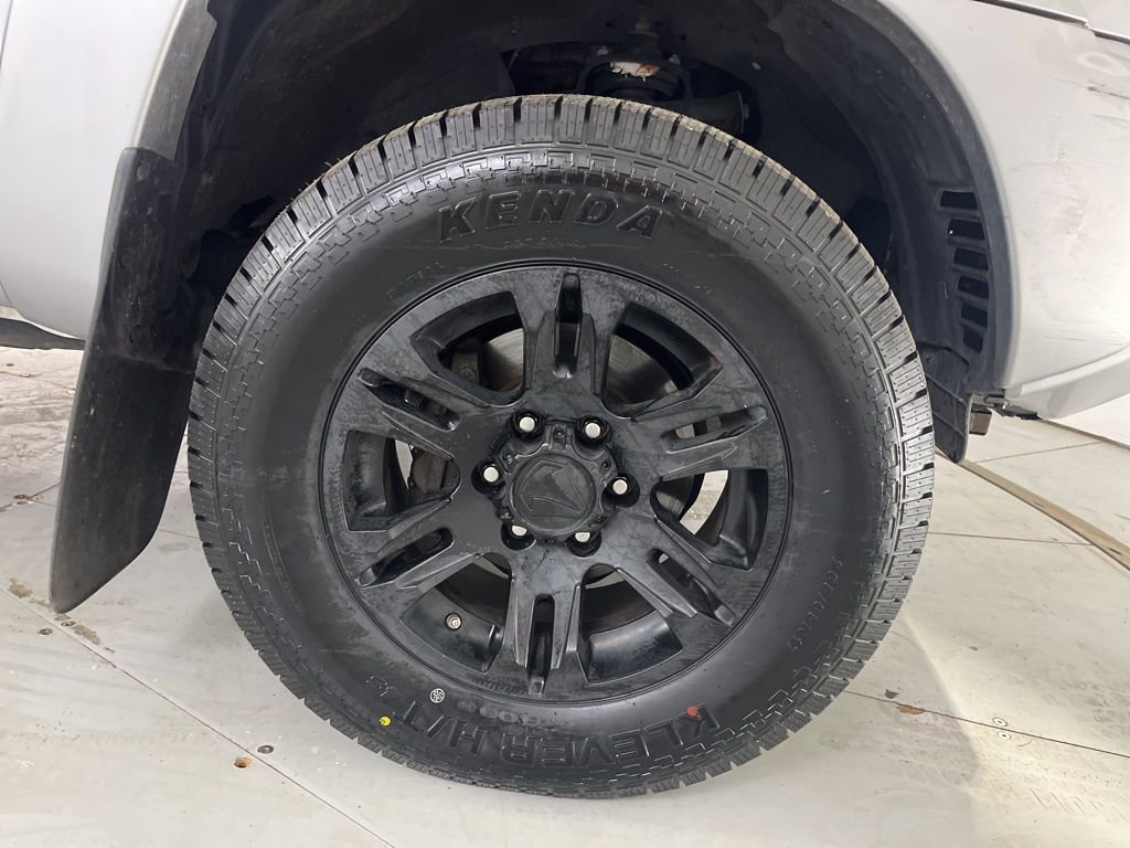 Used 2015 Toyota Tacoma PreRunner w/ SR5 Package RWD image 17