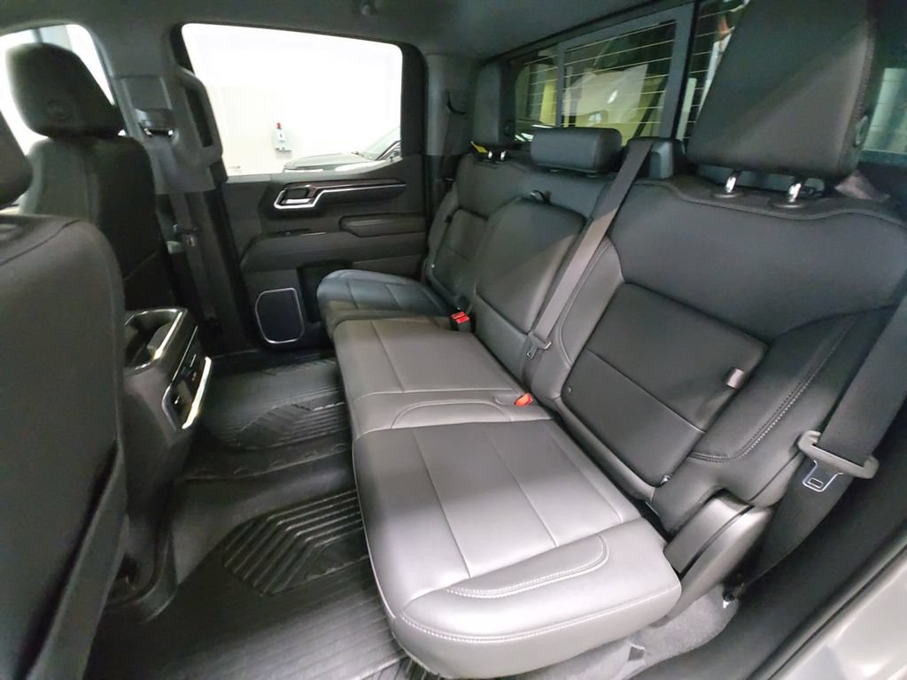 Certified 2023 Chevrolet Silverado 1500 LTZ AWD/4WD image 22