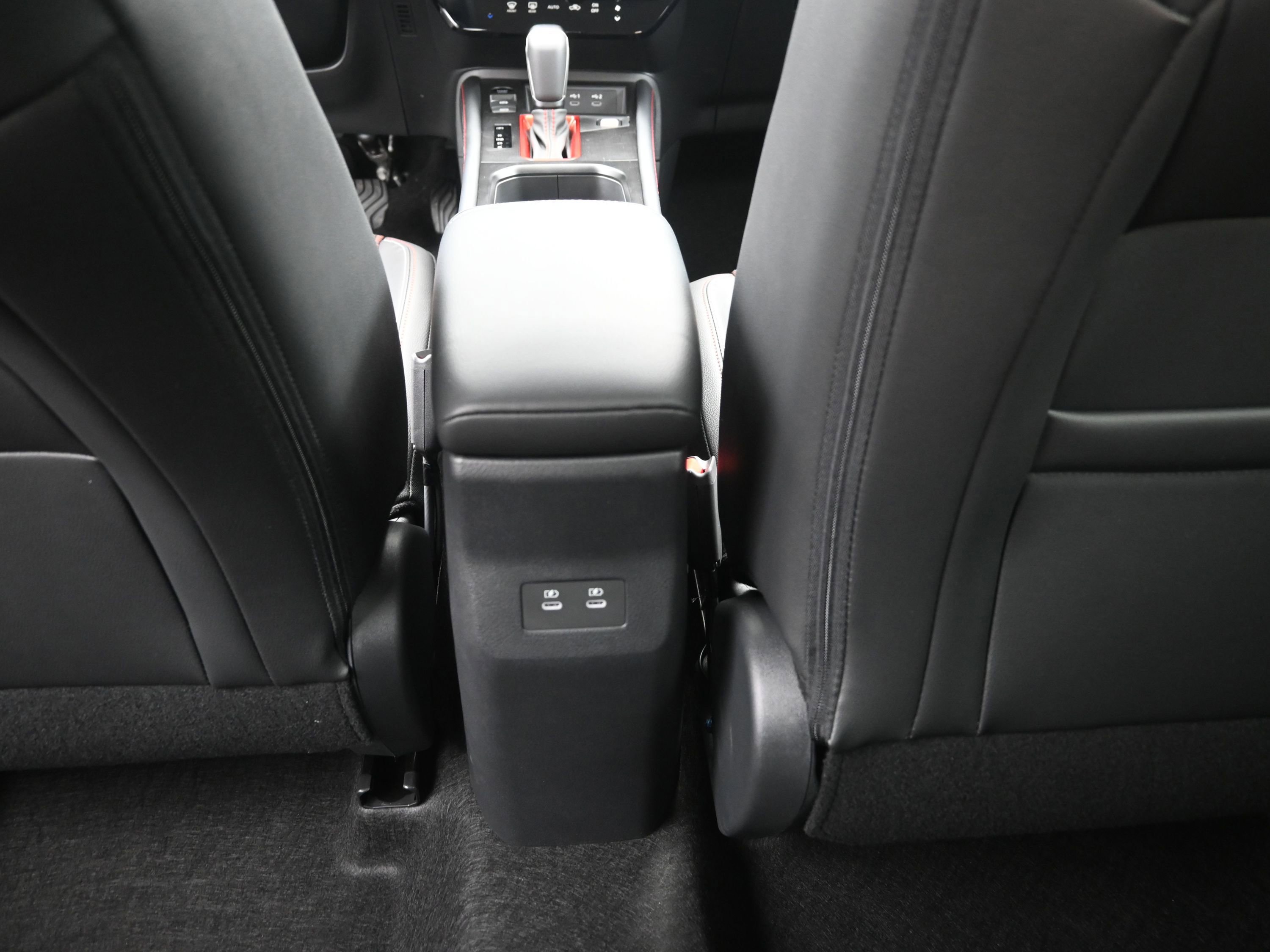 New 2026 Nissan Kicks SR image 19