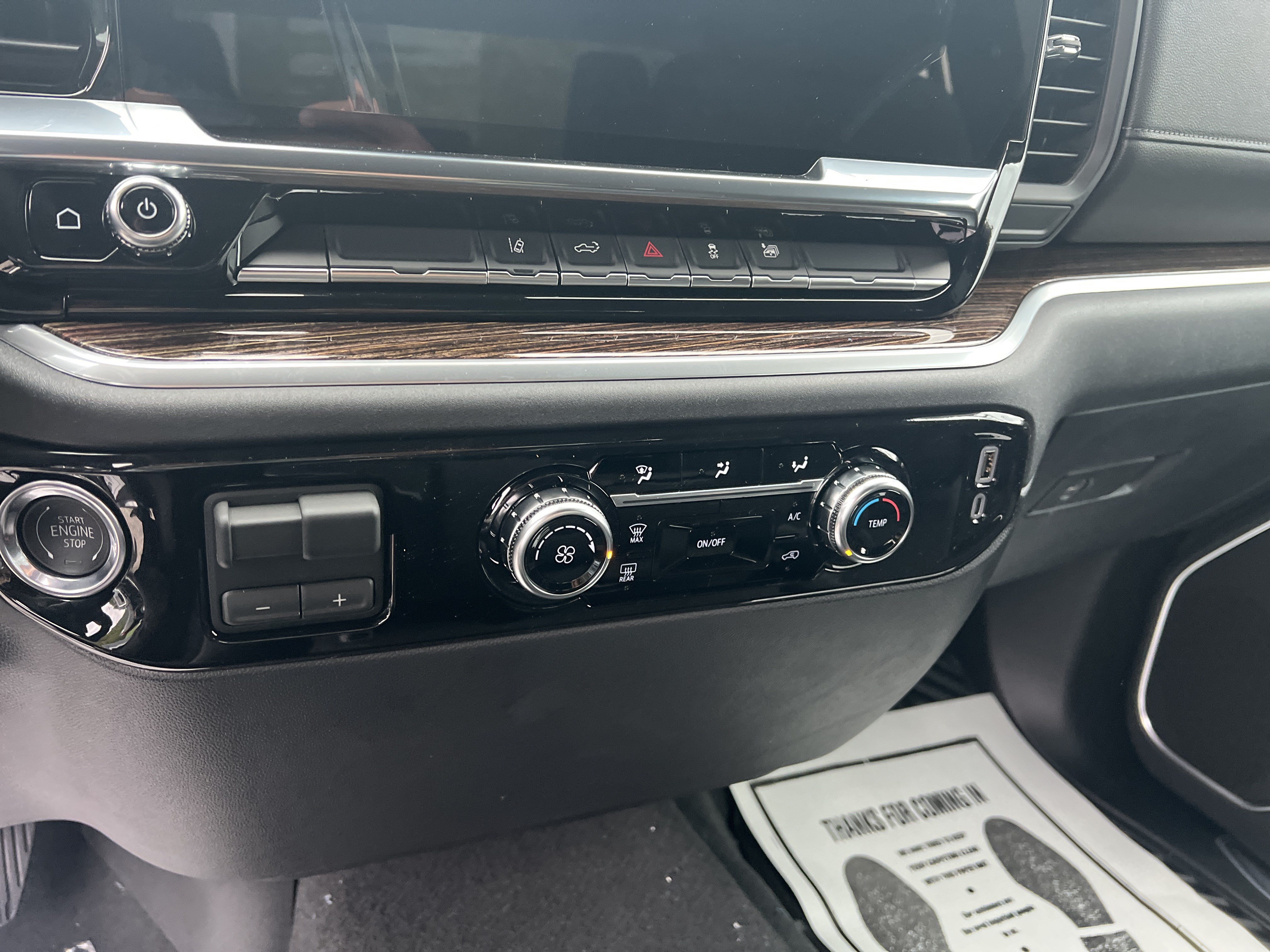 New 2026 GMC Sierra 3500 SLE w/ Remote Start Package AWD/4WD image 9